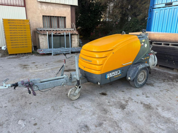 Пневмонагнетатель прицепной (растворонасос) Putzmeister M740 D, 2019
